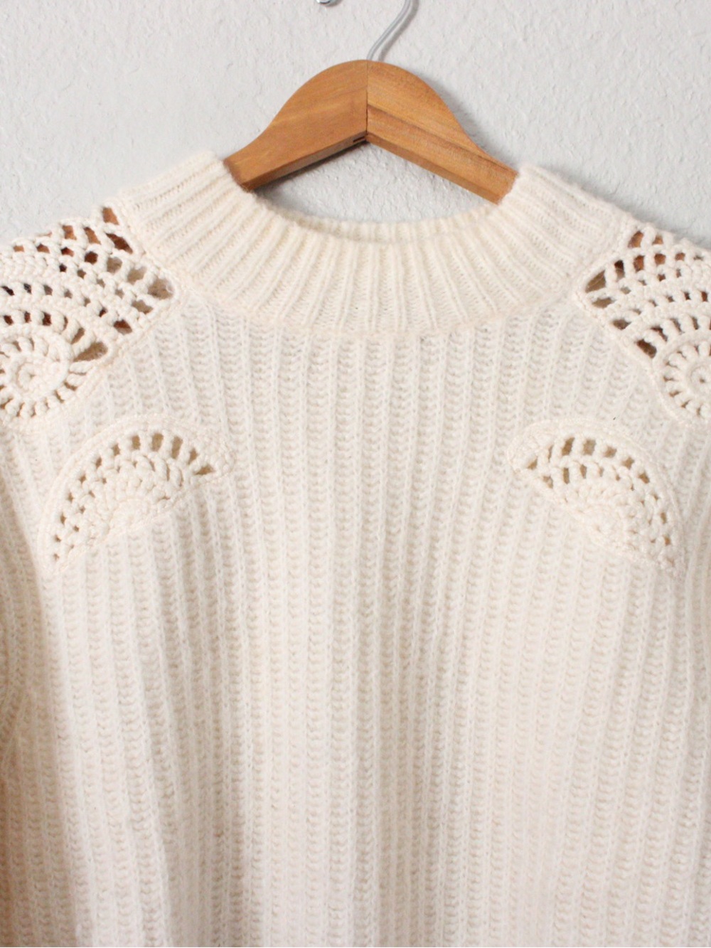 Vince Crochet Shell Sweater - Picture 3 of 7